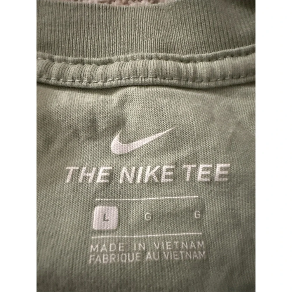 The Nike Tee Men Flat Green Sz L DNA Air Light Big Chest Logo Crewneck DD1376006